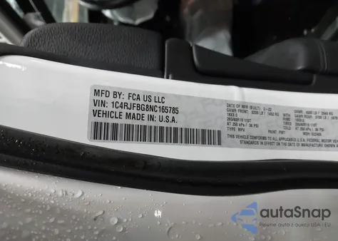 2022 Jeep Grand Cherokee Wk Limited 4X4 z USA, uszkodzony, nr VIN 1C4RJFBG8NC165785